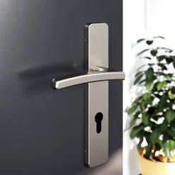 Castorama Ensemble Poignée Sur Plaque Rectangulairecylindre GoodHome Irvil Effet Nickel Satin Gris L.126.5mm X L.42mm Entraxe 165-195mm