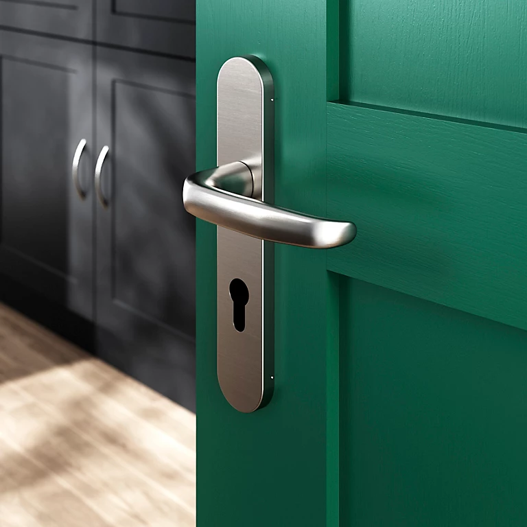 Castorama Ensemble Poignée Sur Plaque Rondcylindre GoodHome Govlin Effet Nickel Satin Gris L.130mm X L.42mm Entraxe 165-195mm 1 Castorama Ensemble Poignée Sur Plaque Rondcylindre GoodHome Govlin Effet Nickel Satin Gris L.130mm X L.42mm Entraxe 165-195mm